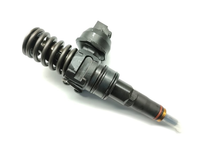 Recambio de inyector para audi a4 avant (b5) referencia OEM IAM 0986441551  