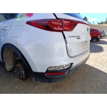 Recambio de paragolpes trasero para kia sportage drive 2wd referencia OEM IAM 86640F1500  