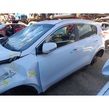 Recambio de puerta delantera izquierda para kia sportage drive 2wd referencia OEM IAM 76003F1000  