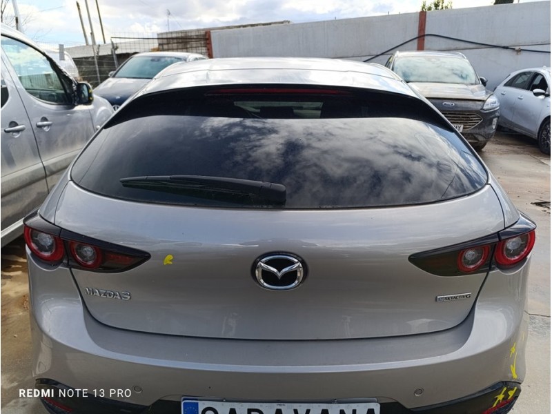 Recambio de porton trasero para mazda 3 berlina (bp) exclusive-line referencia OEM IAM BDY06202XA  
