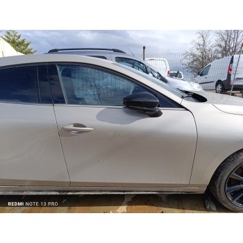 Recambio de puerta delantera derecha para mazda 3 berlina (bp) exclusive-line referencia OEM IAM BDY05802XC  