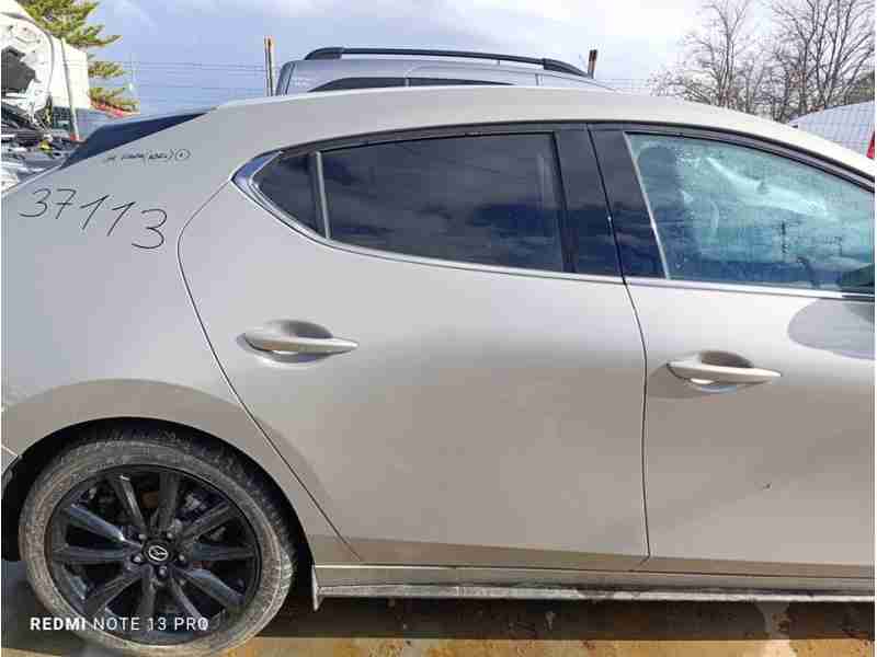 Recambio de puerta trasera derecha para mazda 3 berlina (bp) exclusive-line referencia OEM IAM BDY07202XC  