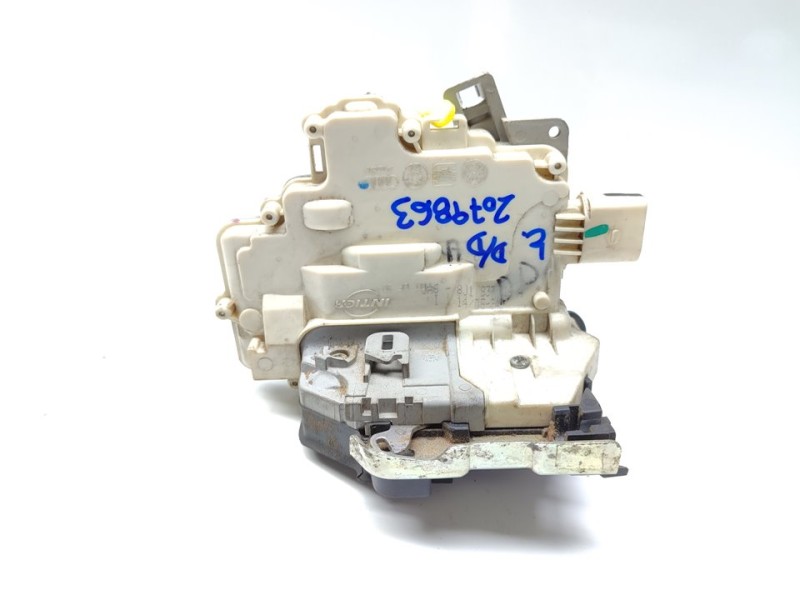 Recambio de cerradura puerta delantera derecha para audi a4 ber. (b8) básico referencia OEM IAM 8J1837016A  