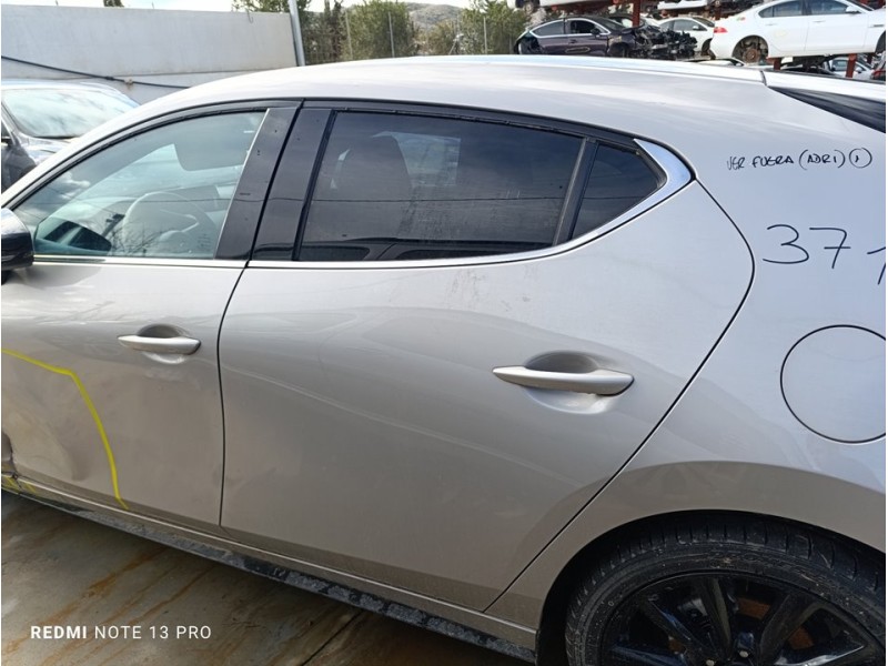 Recambio de puerta trasera izquierda para mazda 3 berlina (bp) exclusive-line referencia OEM IAM BDY07302XC  