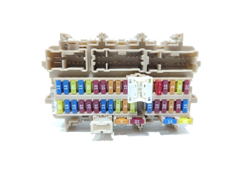 Recambio de caja reles / fusibles para nissan qashqai (j11) acenta referencia OEM IAM 243504EB0C  