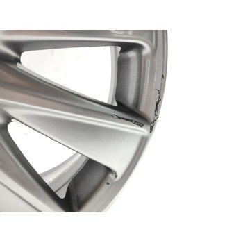 Recambio de llanta para toyota yaris (xp21) hybrid active tech referencia OEM IAM 42611YP500  