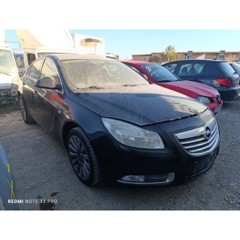 opel insignia berlina del año 2010
