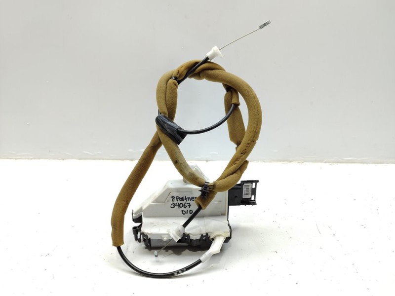 Recambio de cerradura puerta lateral derecha para peugeot partner kombi active referencia OEM IAM 828423  