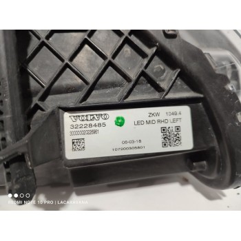 Recambio de faro izquierdo para volvo v40 básico referencia OEM IAM 32228485  