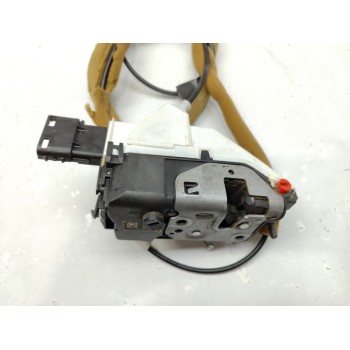 Recambio de cerradura puerta lateral derecha para peugeot partner kombi active referencia OEM IAM 828423  