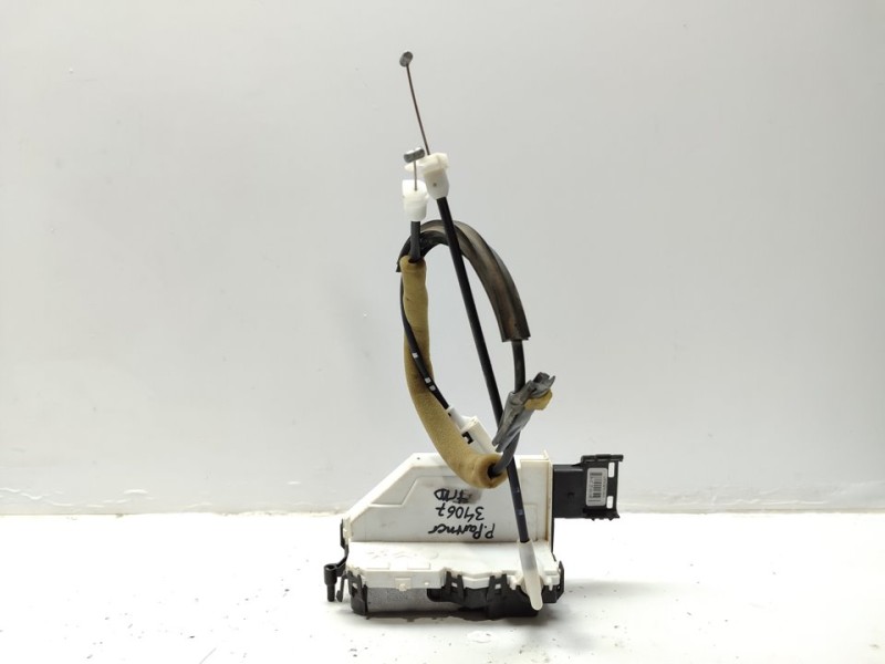 Recambio de cerradura puerta delantera derecha para peugeot partner kombi active referencia OEM IAM 828405  