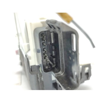 Recambio de cerradura puerta lateral izquierda para peugeot partner kombi active referencia OEM IAM 828421  