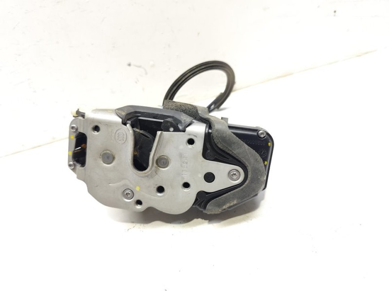 Recambio de cerradura puerta trasera derecha para opel astra j sports tourer cosmo referencia OEM IAM 13579566  