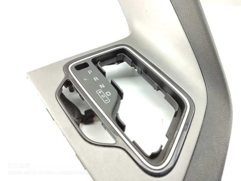 Recambio de guarnecidos palanca cambio para kia niro business referencia OEM IAM 84651G5000  