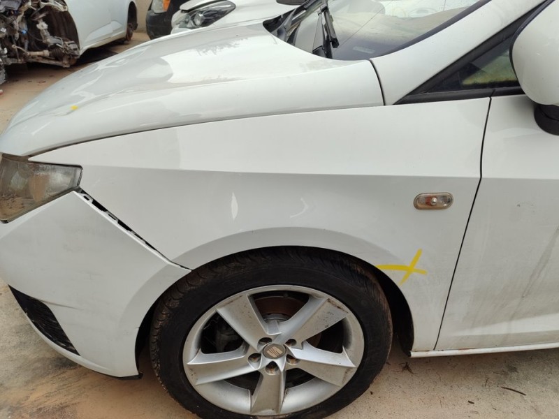 Recambio de aleta delantera izquierda para seat ibiza (6j5) stylance / style referencia OEM IAM 6J0821021A  