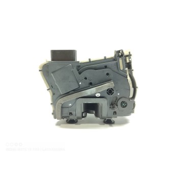 Recambio de cerradura puerta trasera izquierda para mg zs comfort referencia OEM IAM 10845782  