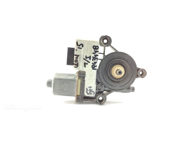 Recambio de motor elevalunas trasero izquierdo para seat leon (5f1) reference referencia OEM IAM 5Q0959811A  