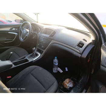 opel insignia berlina del año 2010