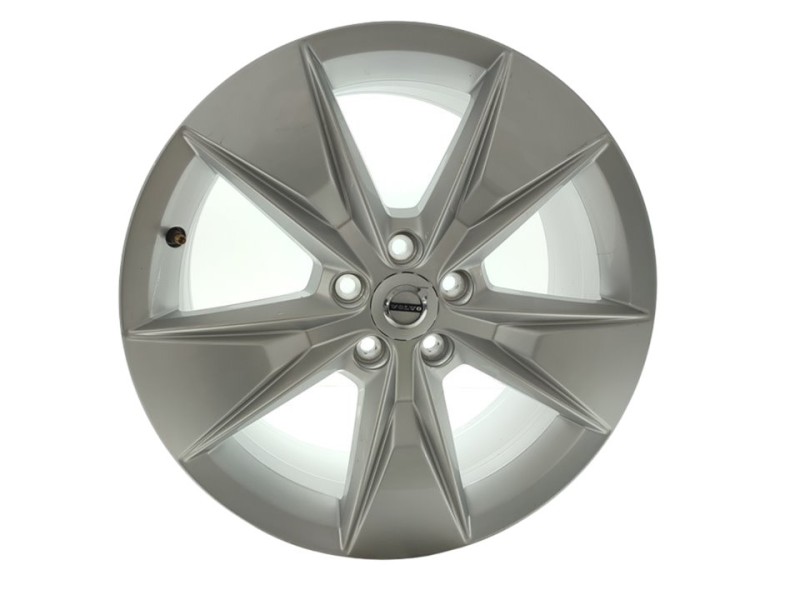 Recambio de llanta para volvo xc 40 core 2wd referencia OEM IAM 32271574  