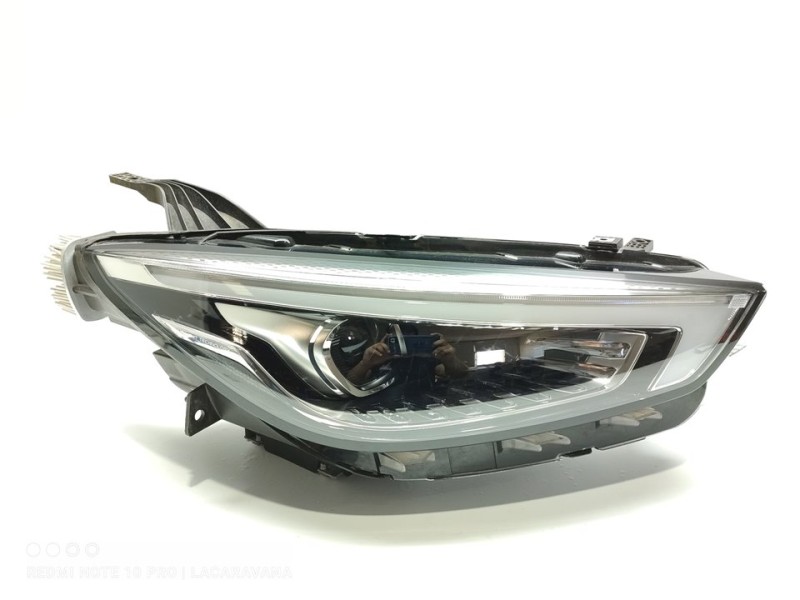 Recambio de faro derecho para mg zs comfort referencia OEM IAM 11275386  