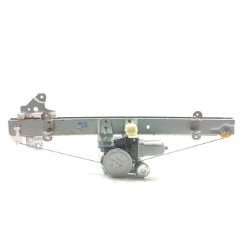 ELEVALUNAS DELANTERO IZQUIERDO 807215FA0A 