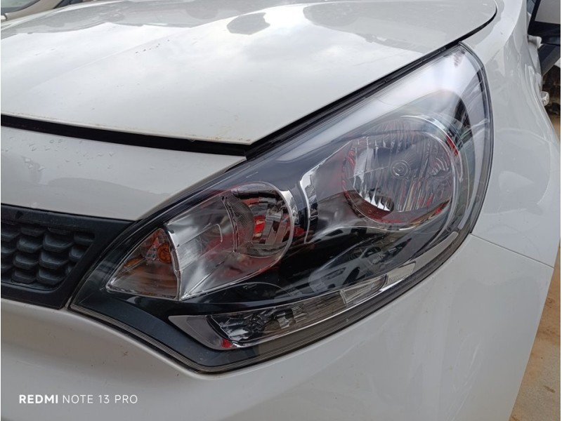 Recambio de faro izquierdo para kia rio basic referencia OEM IAM 921011W280  