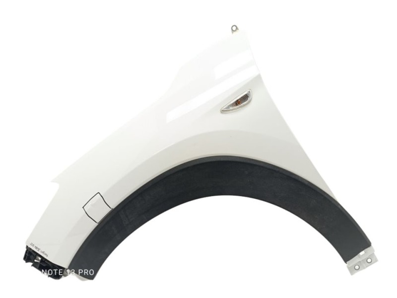 Recambio de aleta delantera izquierda para hyundai tucson essence 2wd referencia OEM IAM 66311D3050  