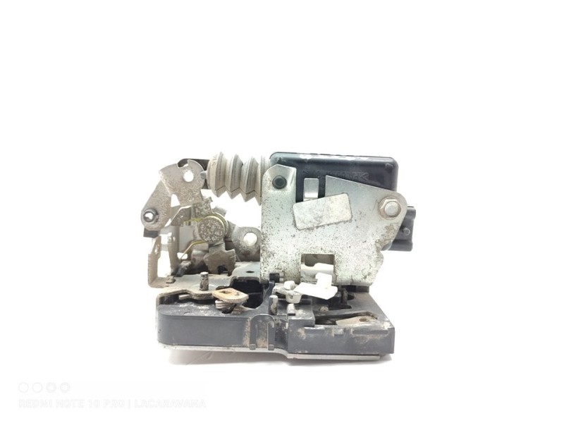 Recambio de cerradura puerta trasera derecha para dacia sandero ambiance referencia OEM IAM 8200735246  