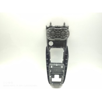 Recambio de consola central para audi q2 (gab) 30 tdi sport referencia OEM IAM 81B864261  