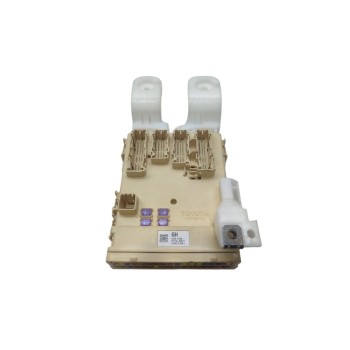 Recambio de caja reles / fusibles para toyota rav 4 advance hybrid referencia OEM IAM 8273042811  