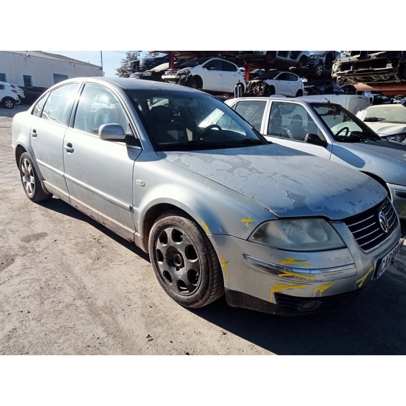 VOLKSWAGEN PASSAT BERLINA (3B3)