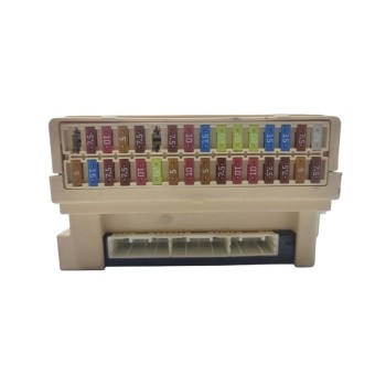 Recambio de caja reles / fusibles para toyota rav 4 advance hybrid referencia OEM IAM 8273042811  