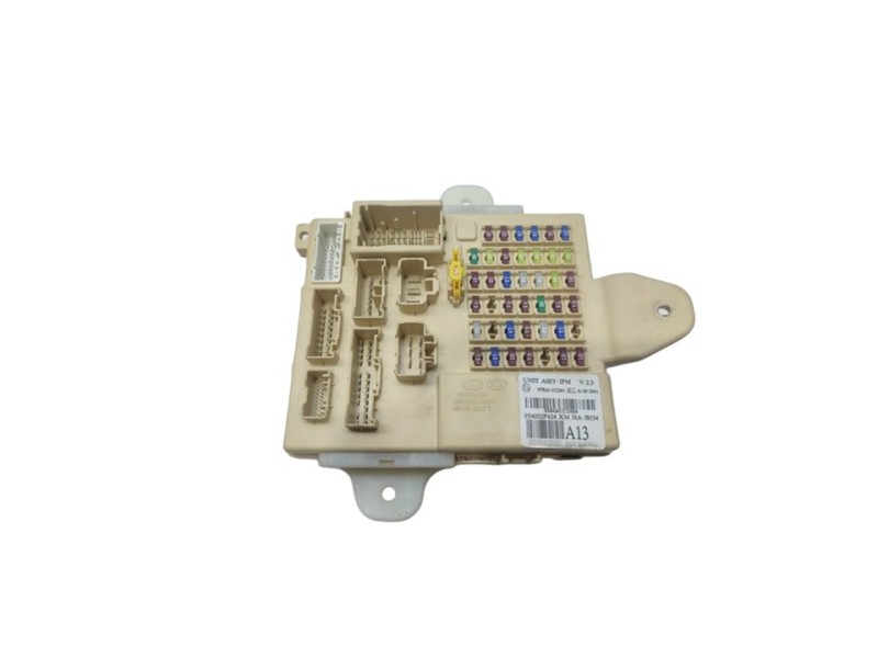 Recambio de caja precalentamiento para kia sorento drive 2wd referencia OEM IAM 954002P424  