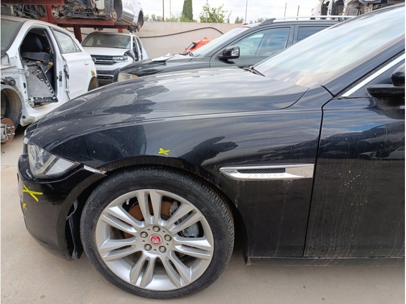Recambio de aleta delantera izquierda para jaguar xe prestige referencia OEM IAM GX7316006AD  