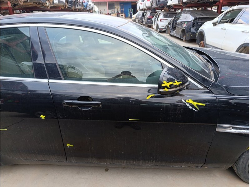 Recambio de puerta delantera derecha para jaguar xe prestige referencia OEM IAM GX7320124AA  