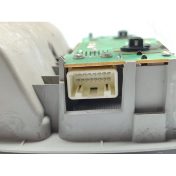 Recambio de luz interior para toyota auris active referencia OEM IAM 8126002480AD  