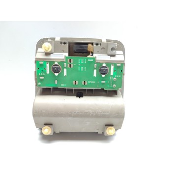 Recambio de luz interior para toyota auris active referencia OEM IAM 8126002480AD  